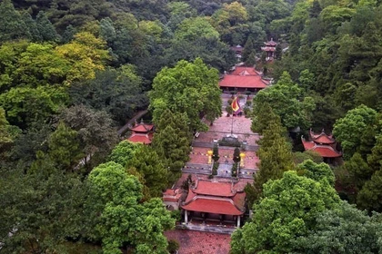 El complejo religioso y paisajístico Yen Tu - Vinh Nghiem - Con Son, Kiep Bac (ubicado en las provincias vietnamitas de Quang Ninh, Bac Ninh y la ciudad de Hai Phong) fue reconocido oficialmente por la UNESCO como Patrimonio Cultural de la Humanidad. (Fuente: VNA)